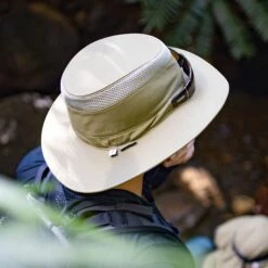 Sunday Afternoons Bug-Free Charter Hat -hat bug free charter hat tan male2 ss20 2600px