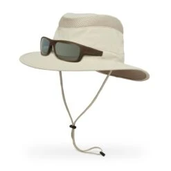 Sunday Afternoons Charter Hat -hat charter hat cream front glasses ss20 2500px