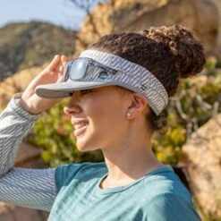 Sunday Afternoons UVShield Cool Convert Visor 25 Sunday Afternoons UVShield Cool Convert Visor -hat cool convert visor lifestyle woman 2
