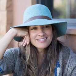 Sunday Afternoons Taylor Hat 18 Sunday Afternoons Taylor Hat -hat taylor hat heathered ice blue fw18